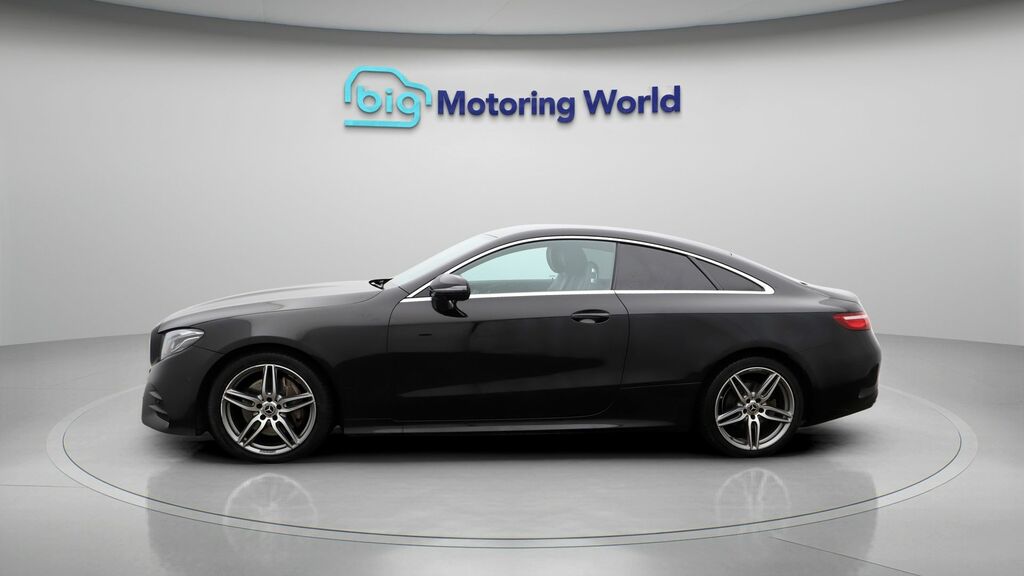 Mercedes-Benz E Class Amg Line Black #4