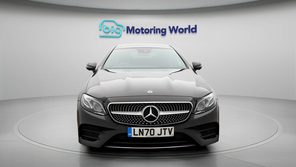 Mercedes-Benz E Class Amg Line Black #2