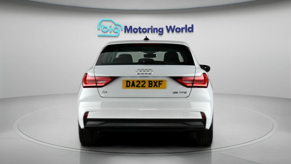 Audi A1 Technik DA22BXF White #6