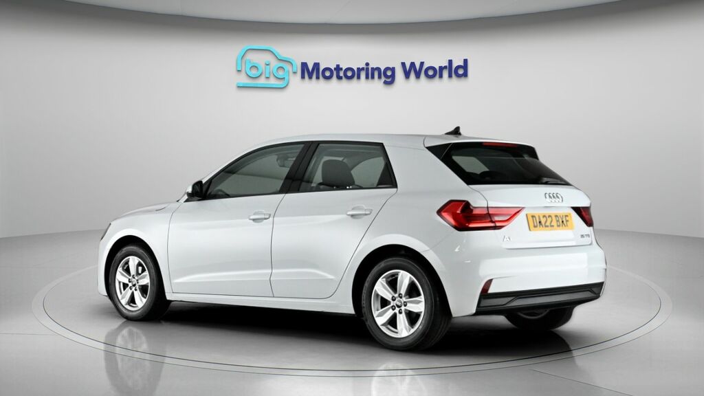 Audi A1 Technik DA22BXF White #5