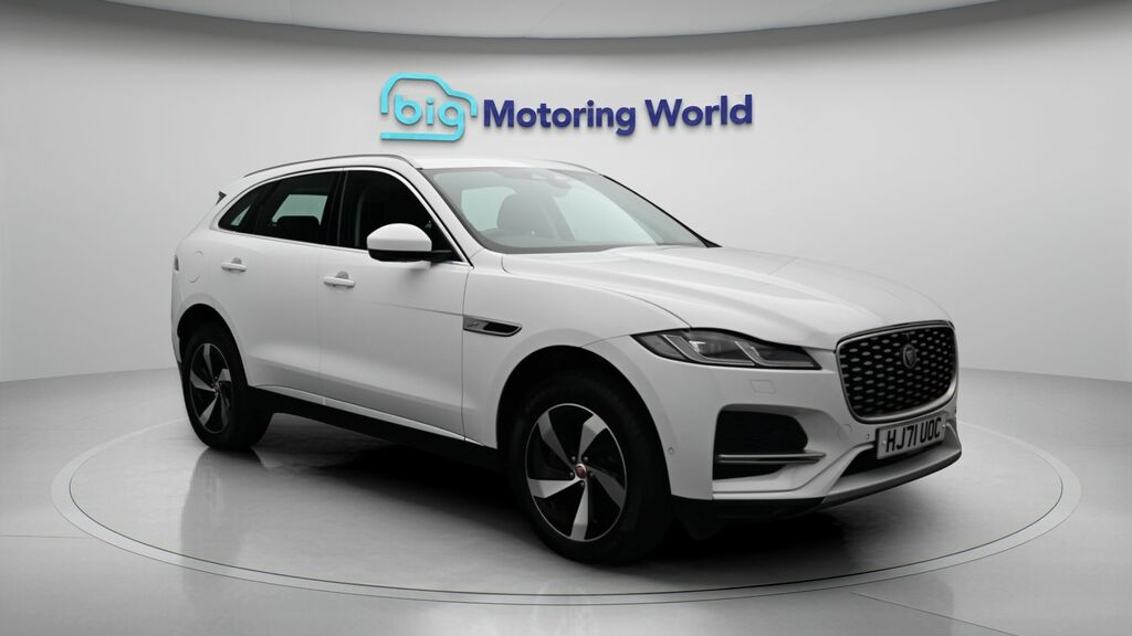 Jaguar F-Pace S White