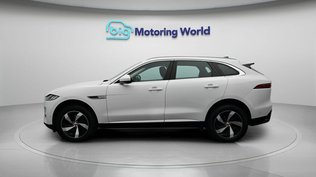 Jaguar F-Pace S White #4
