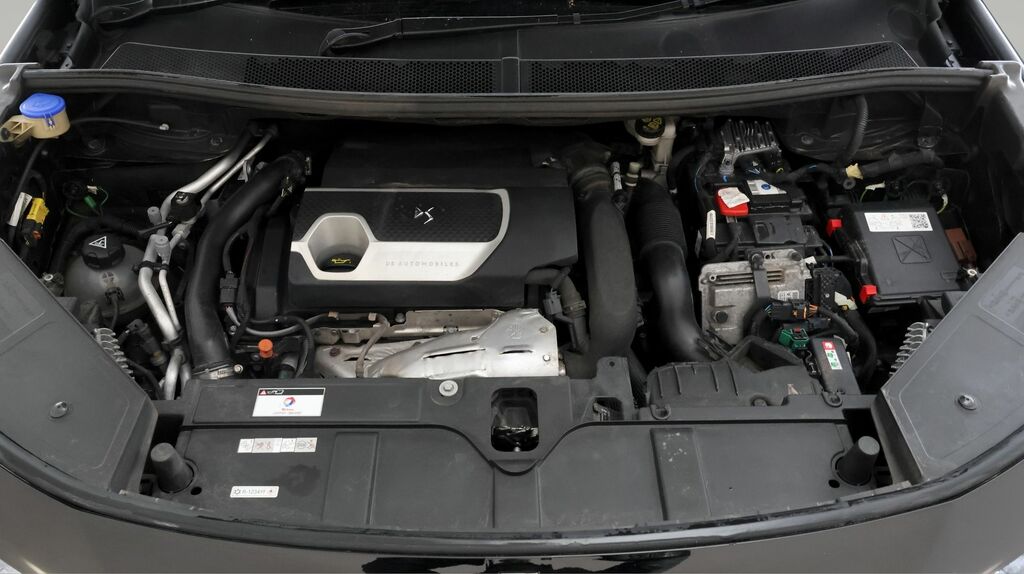 DS DS 7 Crossback 1.5 Bluehdi Performance Line Crossback Eat8 Euro 6 White #19