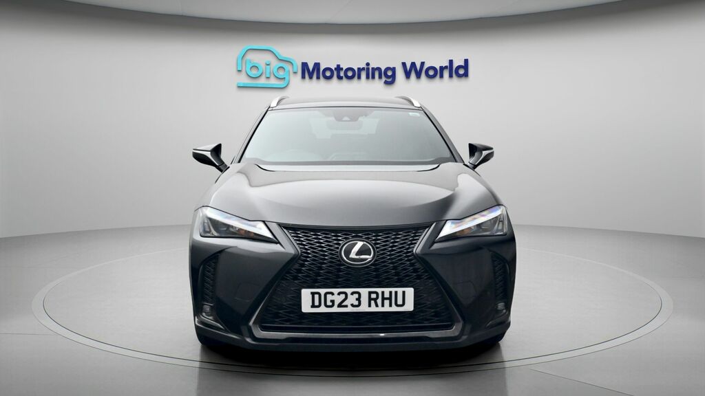 Lexus UX F Sport Design Black #2