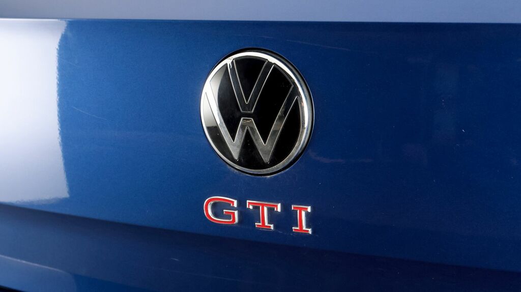 Volkswagen Polo Hatchback White #22