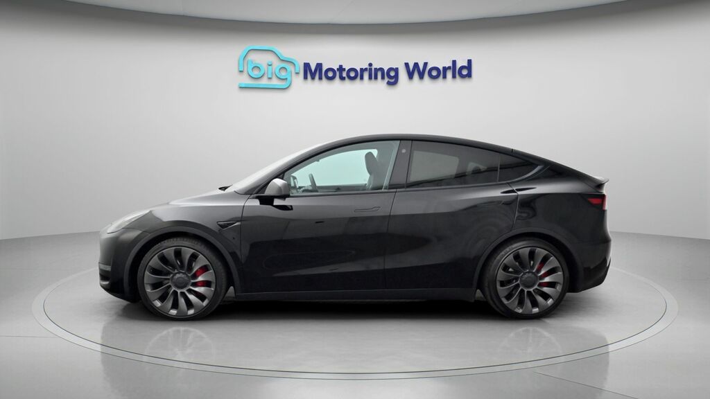 Tesla Model Y Performance Black #4