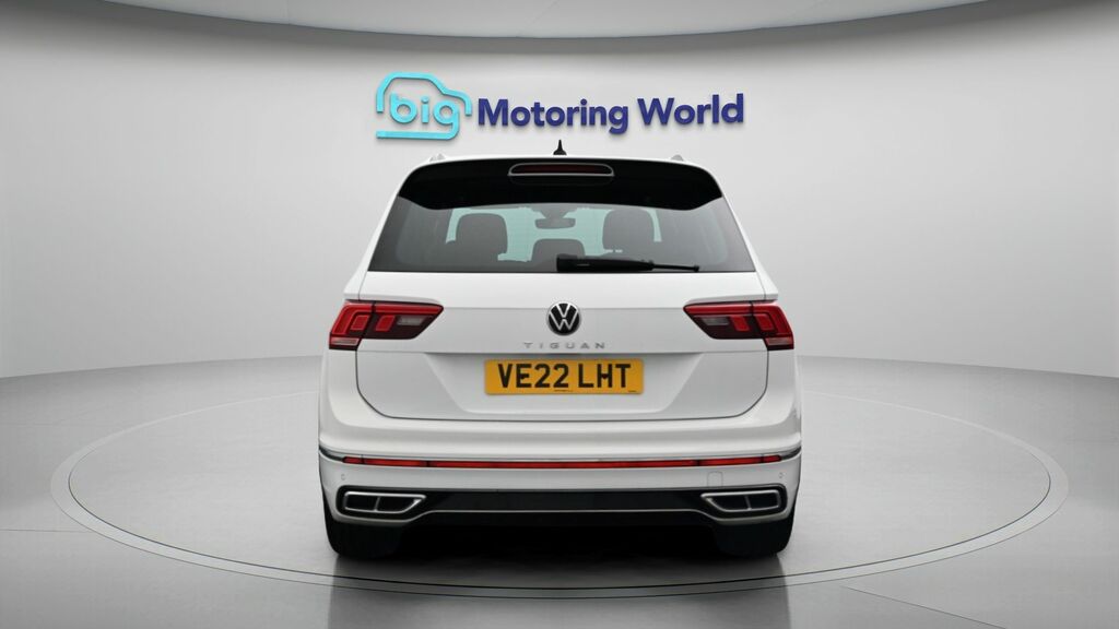 Volkswagen Tiguan R-line VE22LHT White #6