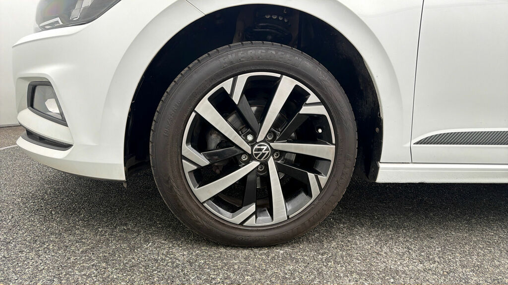 Volkswagen Polo Match Silver #18