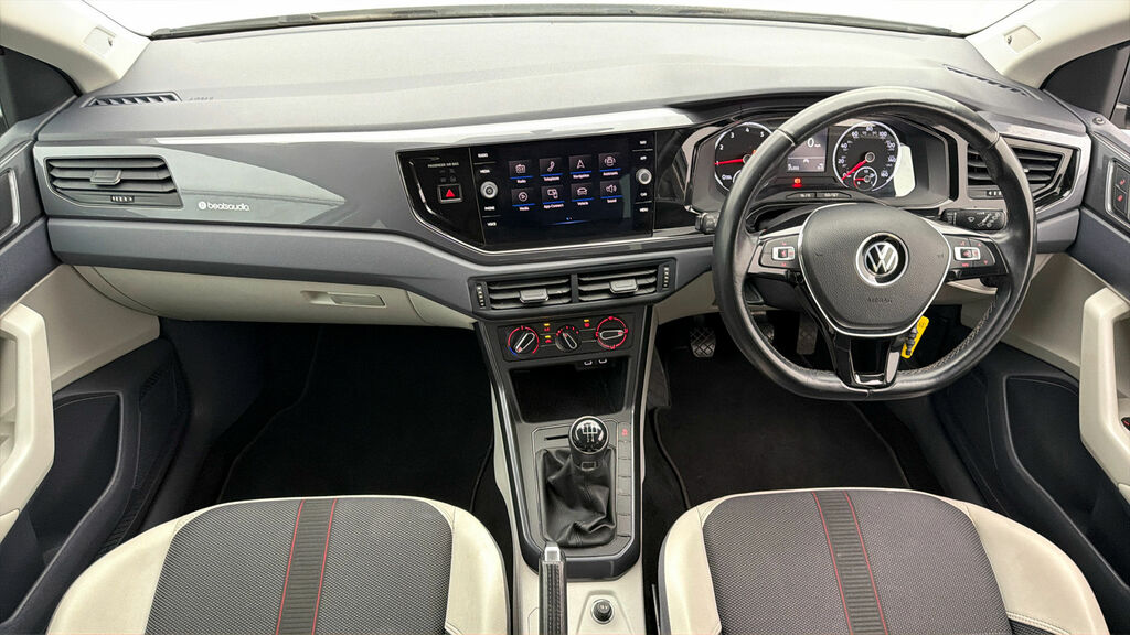 Volkswagen Polo Match Silver #13