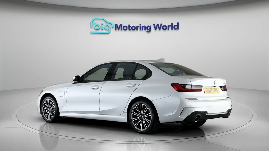 BMW 3 Series M Sport SN21GKA White #5