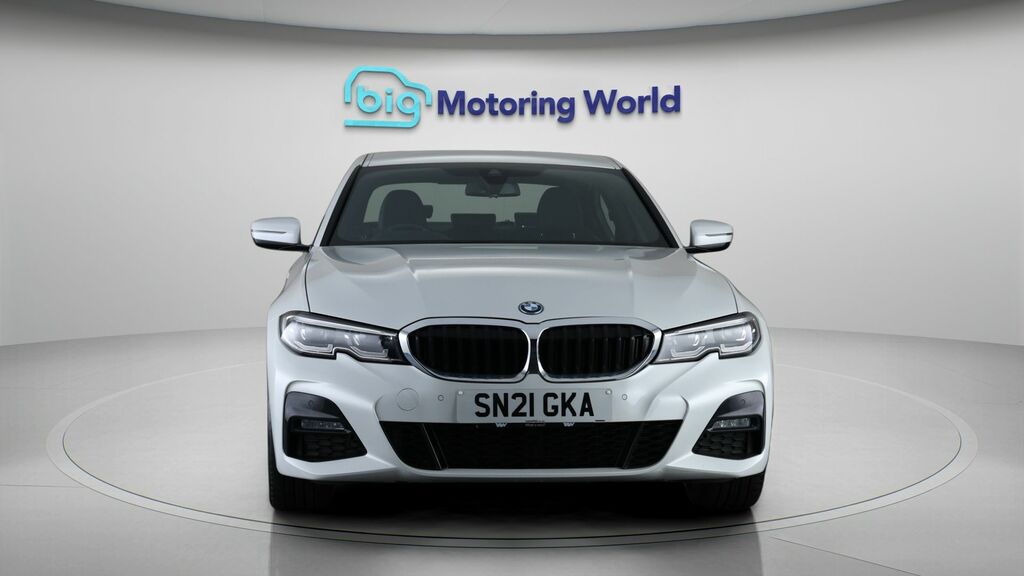 BMW 3 Series M Sport SN21GKA White #2