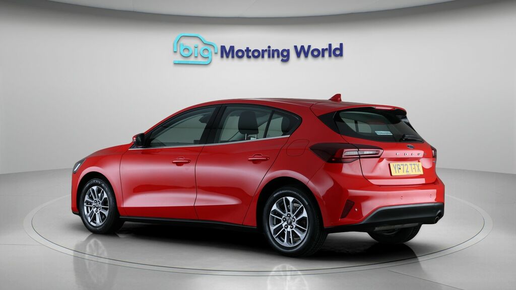 Ford Focus Titanium YP72TTX Red #5