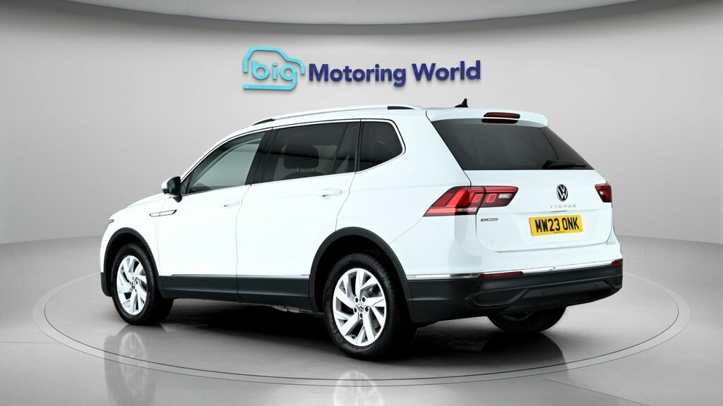 Volkswagen Tiguan Allspace Life White #5