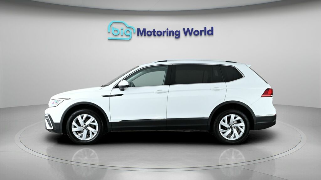 Volkswagen Tiguan Allspace Life White #4