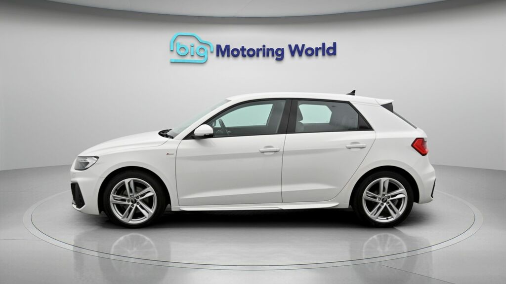 Audi A1 S Line YP71XRZ White #4