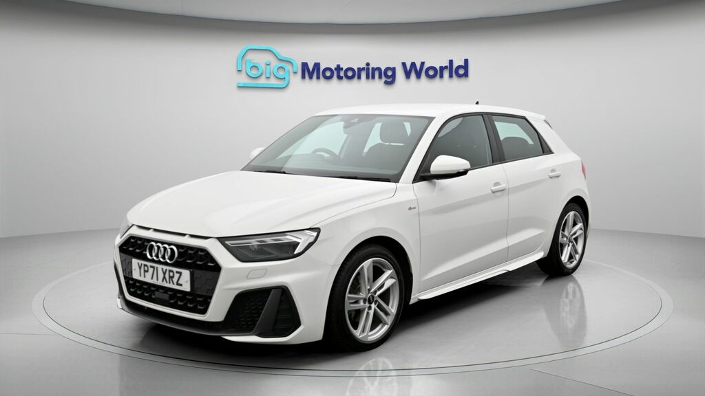 Audi A1 S Line YP71XRZ White #3