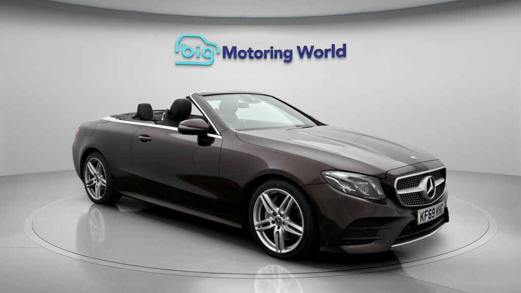 Mercedes-Benz E Class Amg Line KF69KHG Red