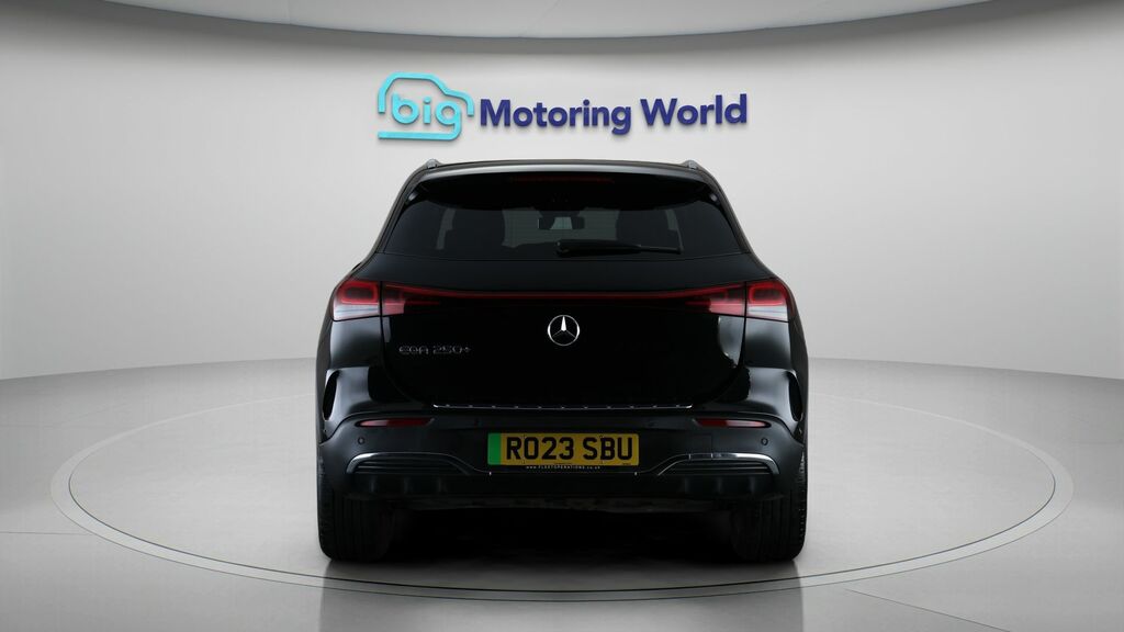 Mercedes-Benz EQA Amg Line Black #6