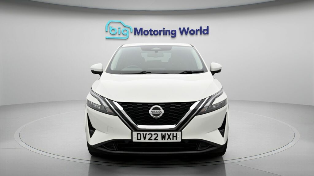 Nissan Qashqai N-connecta DV22WXH White #2