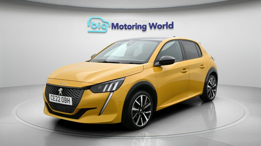 Peugeot 208 Gt Premium CE22OBH Yellow #3