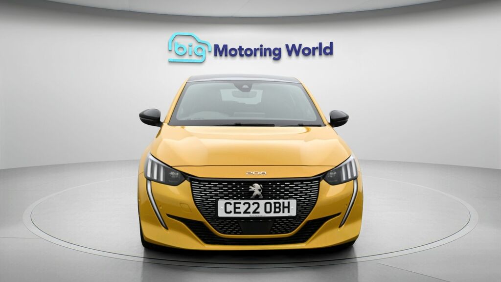 Peugeot 208 Gt Premium CE22OBH Yellow #2