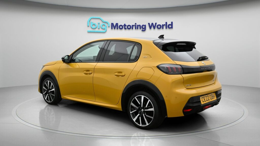 Peugeot 208 Gt Premium CE22OBH Yellow #5