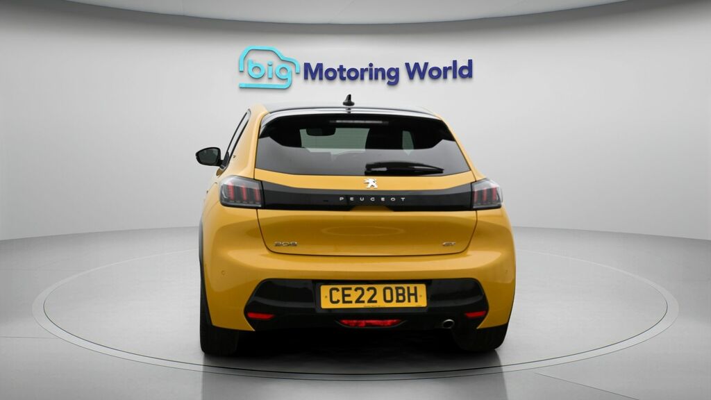 Peugeot 208 Gt Premium CE22OBH Yellow #6