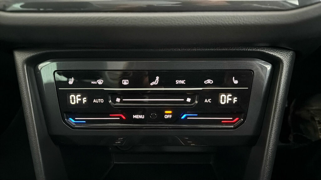 Volkswagen Tiguan Elegance Black #11