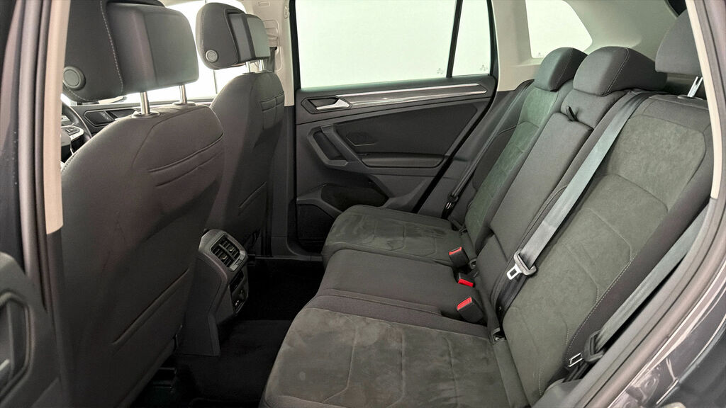 Volkswagen Tiguan Elegance Black #15