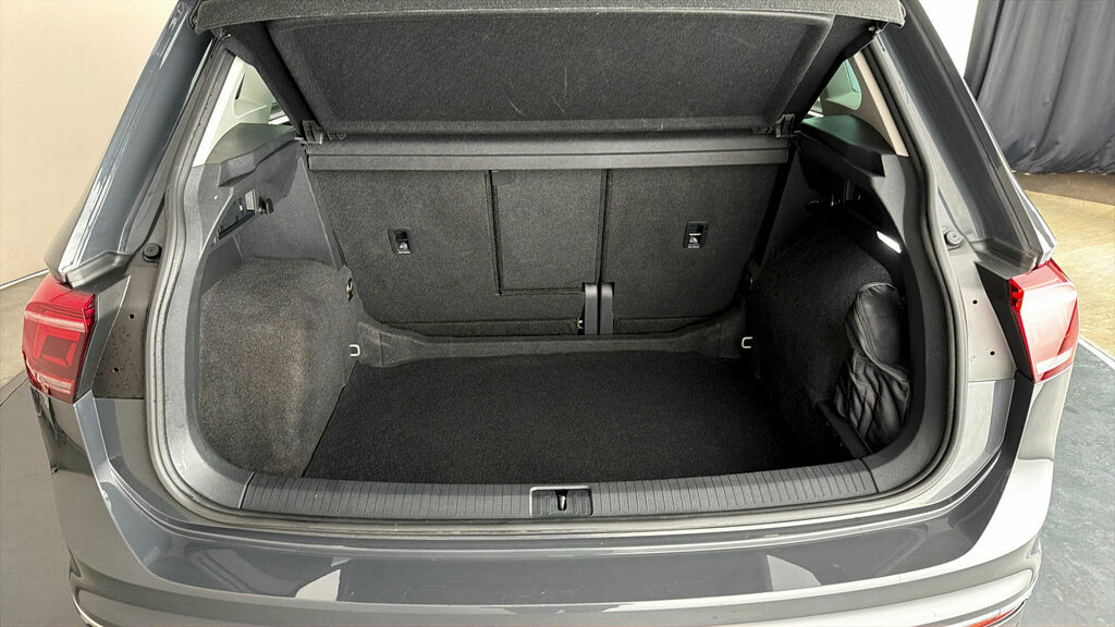 Volkswagen Tiguan Elegance Black #16