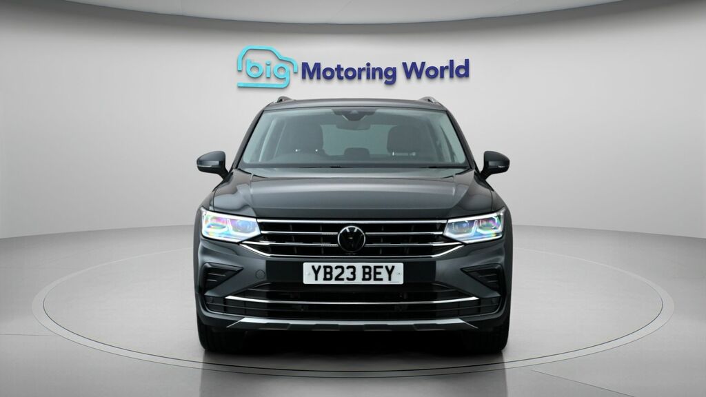 Volkswagen Tiguan Elegance Grey #2