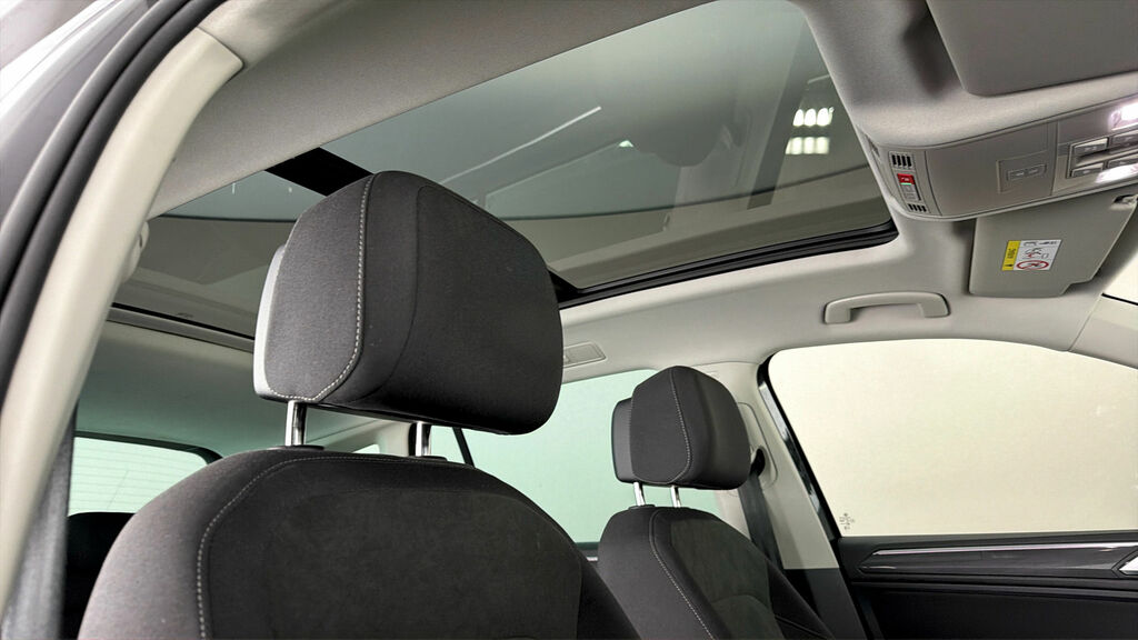 Volkswagen Tiguan Elegance Black #27