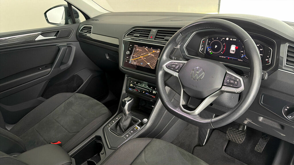 Volkswagen Tiguan Elegance Black #9