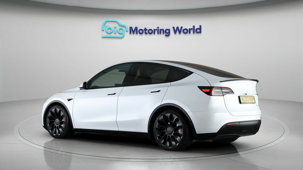 Tesla Model Y Performance White #5