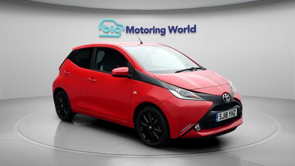 Toyota Aygo X X-style Red