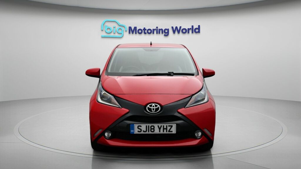 Toyota Aygo X X-style Red #2