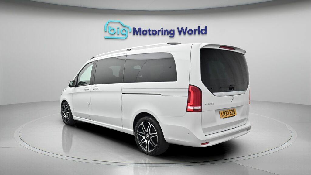 Mercedes-Benz V Class Amg Line White #5