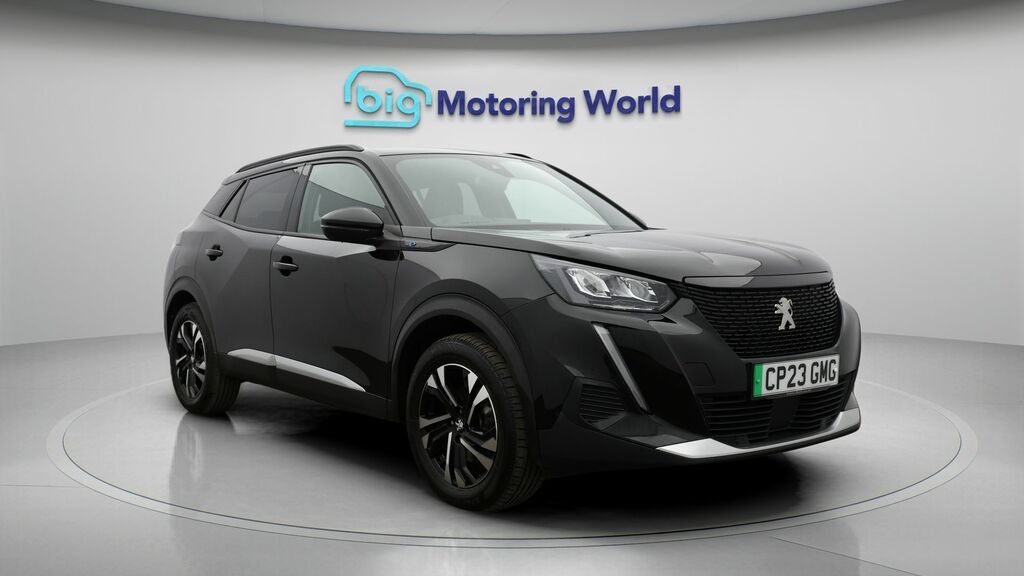 Peugeot e-2008 Allure Premium Black