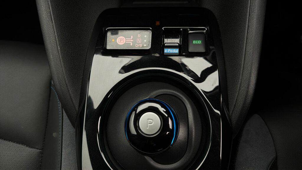 Nissan Leaf 110Kw Tekna 39Kwh Blue #26