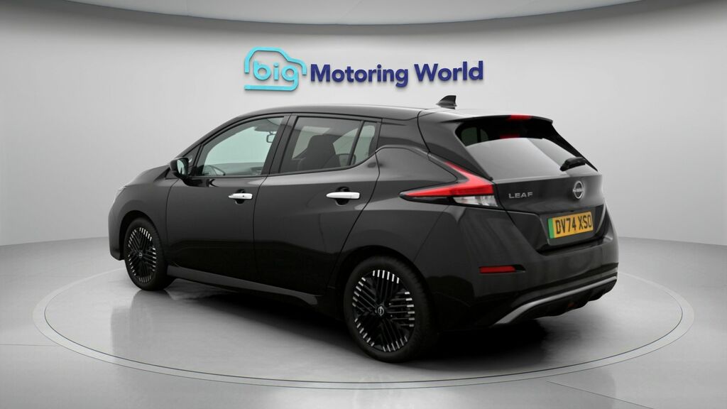 Nissan Leaf Tekna Black #5