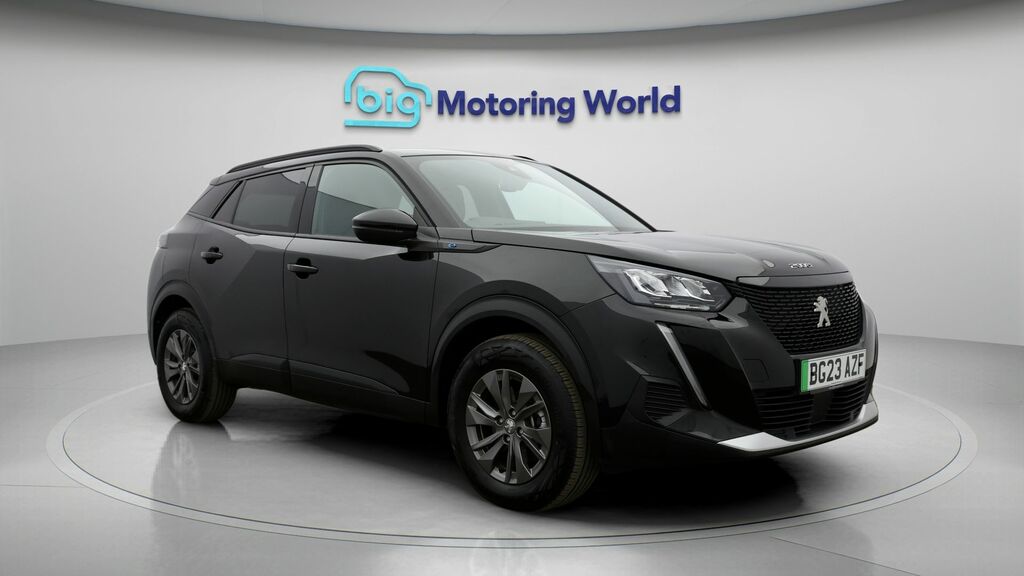 Peugeot e-2008 Active Premium Black