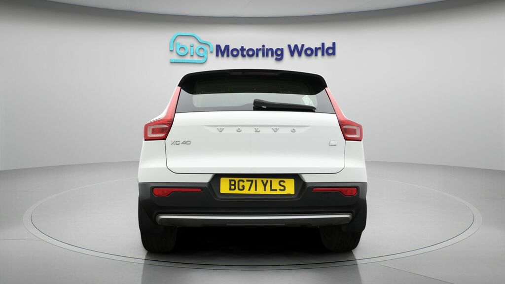Volvo XC40 Inscription Expression BG71YLS White #6