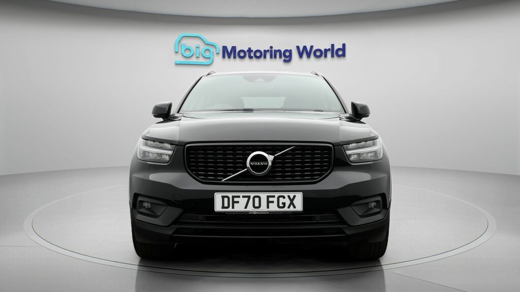 Volvo XC40 R-design DF70FGX Black #2