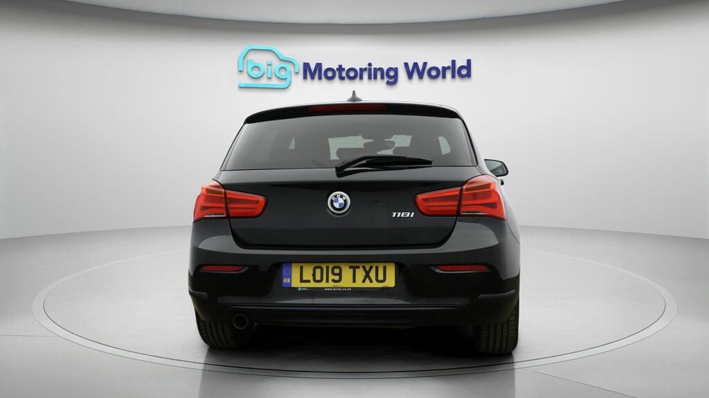 BMW 1 Series Sport Black #6