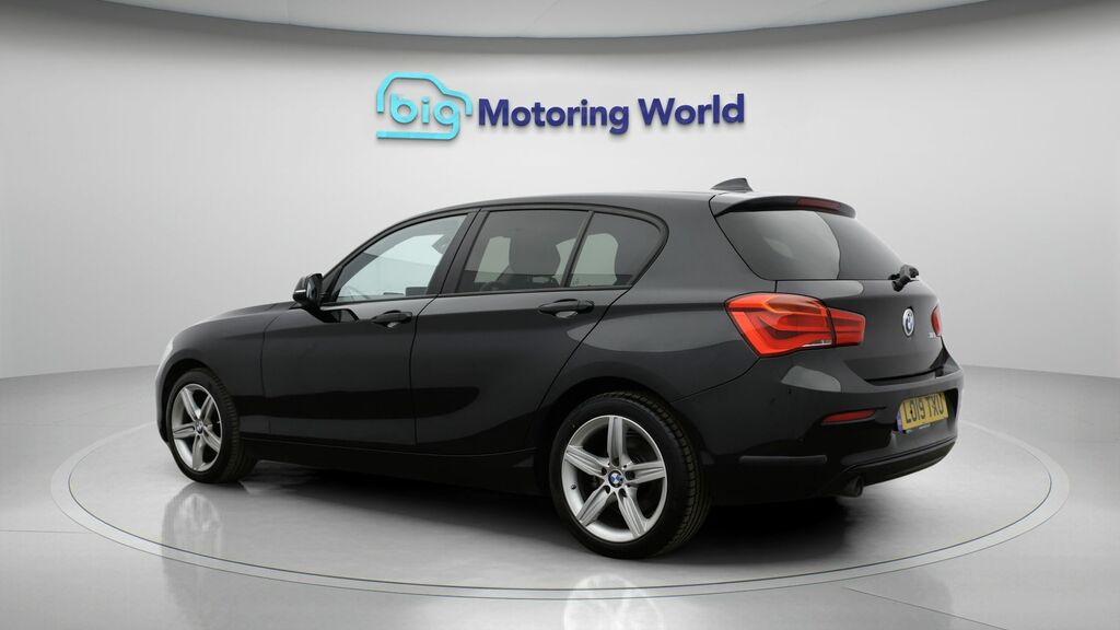 BMW 1 Series Sport Black #5