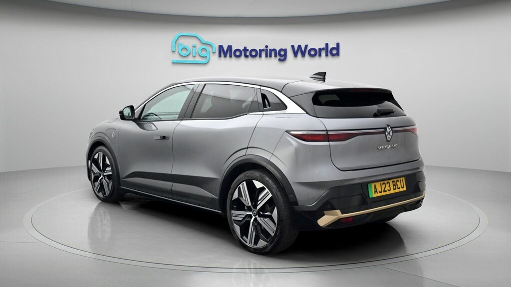 Renault Megane E-Tech Iconic Black #5