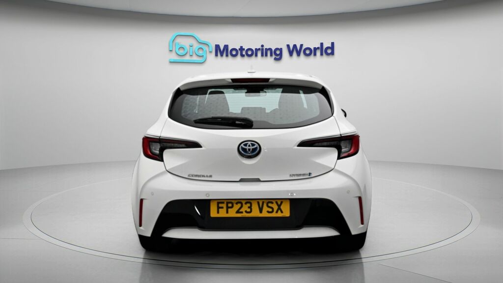 Toyota Corolla Icon FP23VSX White #6