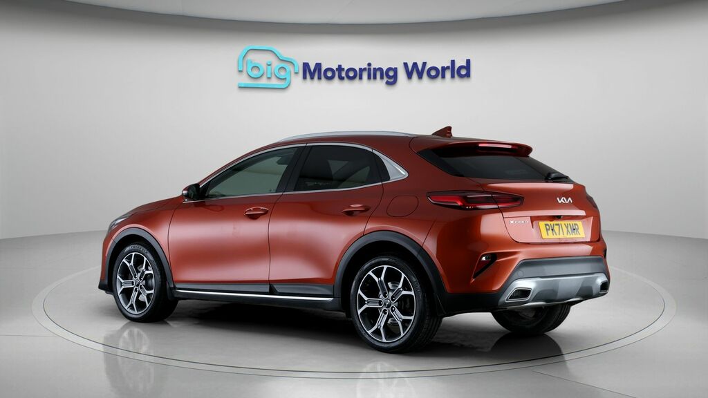 Kia Xceed Connect Orange #5