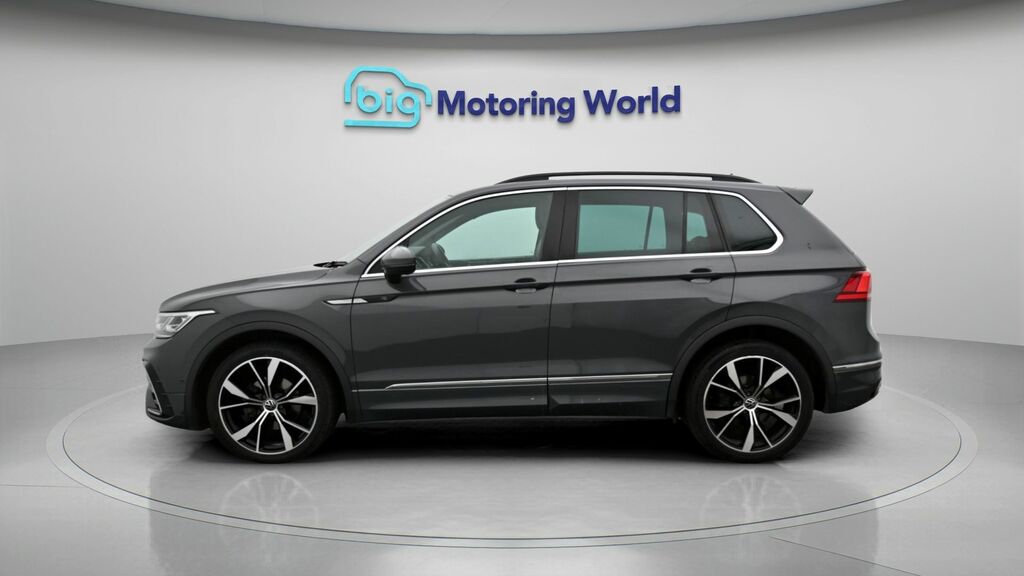 Volkswagen Tiguan R-line WP23OXJ Grey #4