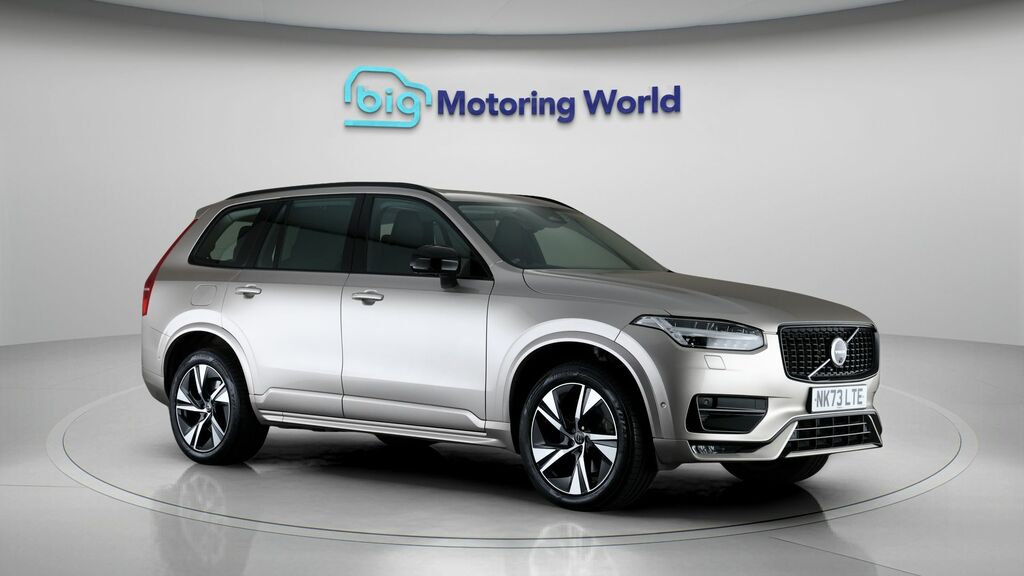 Volvo XC90 Plus Gold
